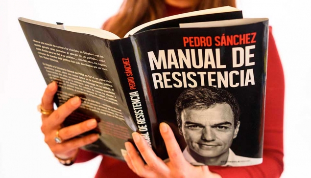 Agotados todos los ejemplares del libro Manual de Resistencia de Pedro Sánchez